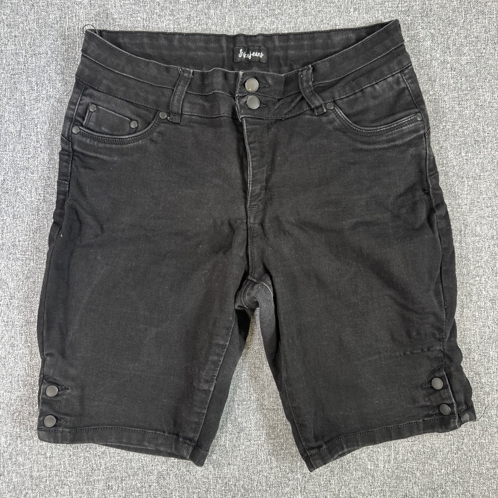 Suko Jeans Women's Black Bermuda Shorts Size 12 Stretch Mid Rise Snap Hem